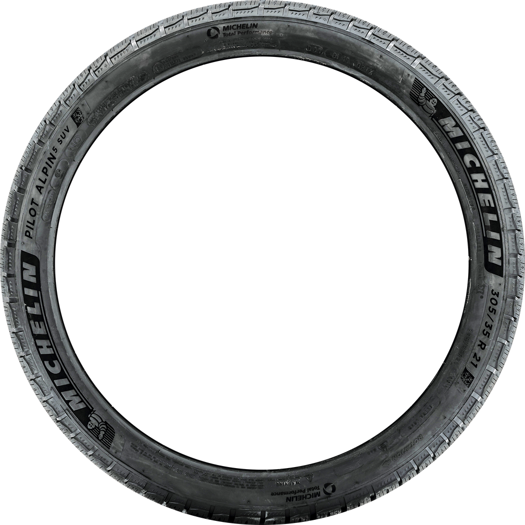 Michelin Pilot Alpin 5 SUV 245/50R19 tire view 2